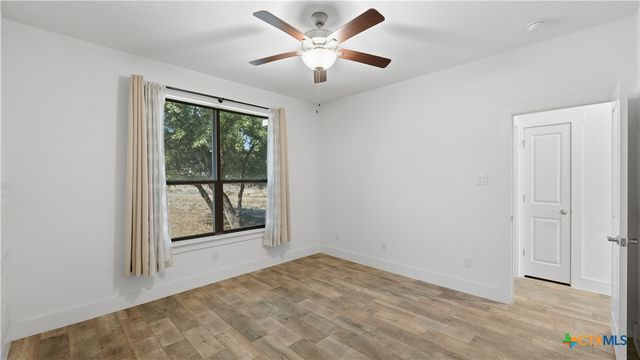 1039 Primrose Path, Canyon Lake, TX 78133