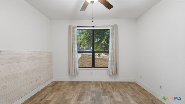 1039 Primrose Path, Canyon Lake, TX 78133