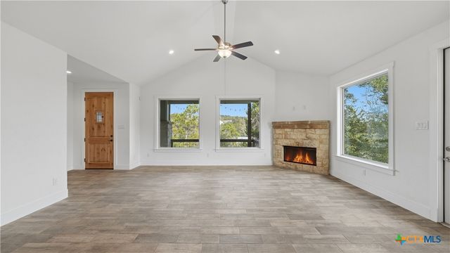 1039 Primrose Path, Canyon Lake, TX 78133