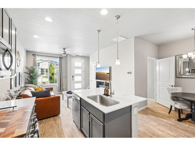 19629 W 93rd Dr B, Arvada, CO 80007