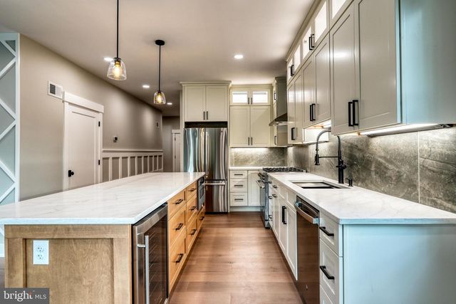 1231 LOWER STATE RD, North Wales, PA 19454