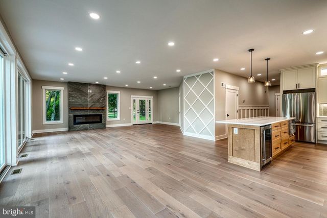 1231 LOWER STATE RD, North Wales, PA 19454