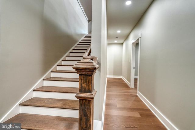 1231 LOWER STATE RD, North Wales, PA 19454