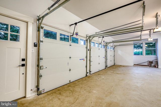 1231 LOWER STATE RD, North Wales, PA 19454