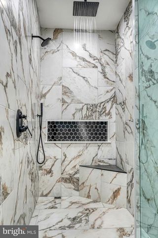 1231 LOWER STATE RD, North Wales, PA 19454