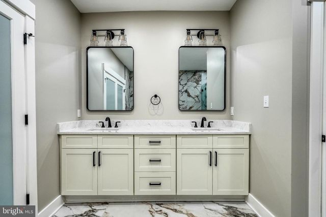 1231 LOWER STATE RD, North Wales, PA 19454