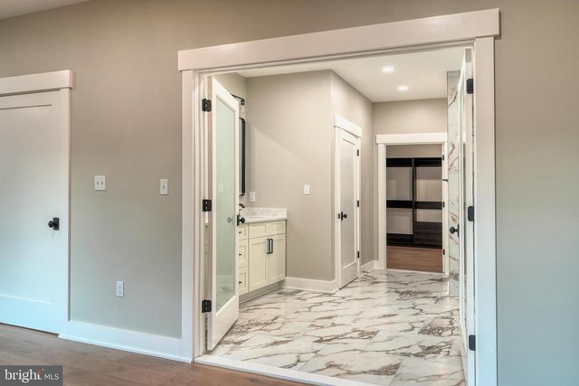 1231 LOWER STATE RD, North Wales, PA 19454