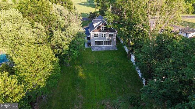 1231 LOWER STATE RD, North Wales, PA 19454