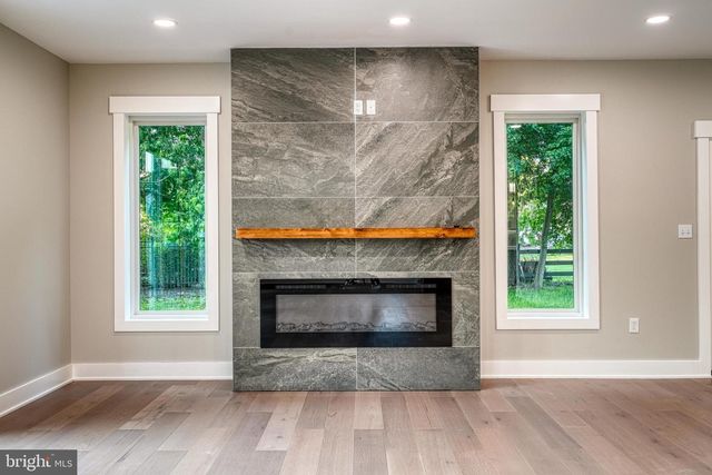 1231 LOWER STATE RD, North Wales, PA 19454