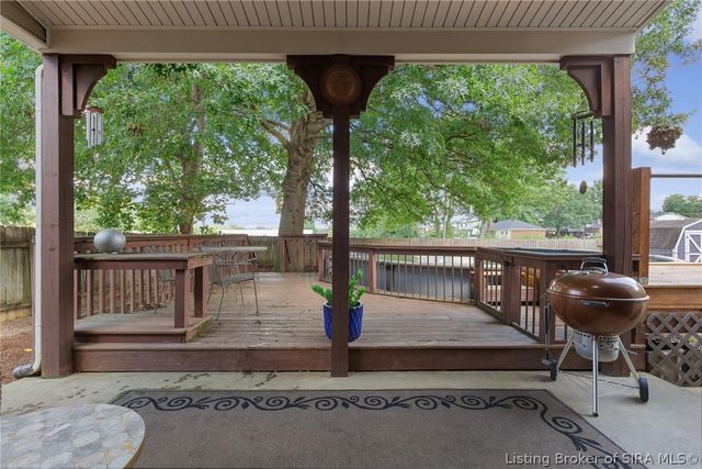 106 Amy Court, New Albany, IN 47150