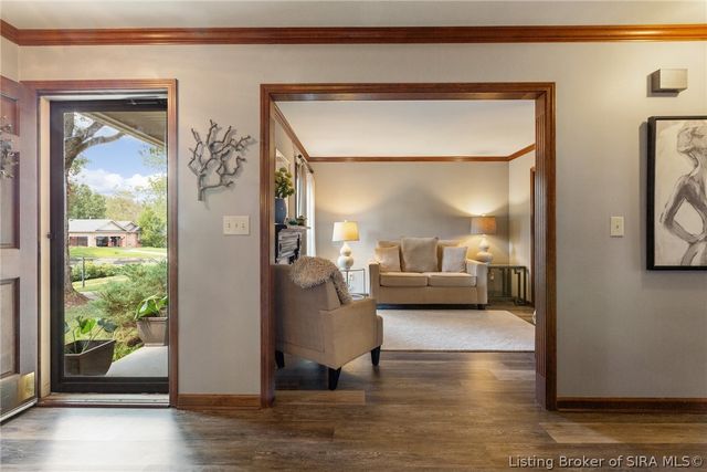 106 Amy Court, New Albany, IN 47150