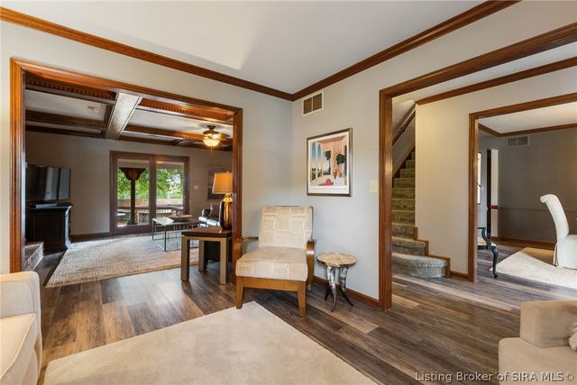 106 Amy Court, New Albany, IN 47150