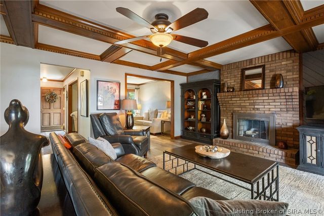 106 Amy Court, New Albany, IN 47150