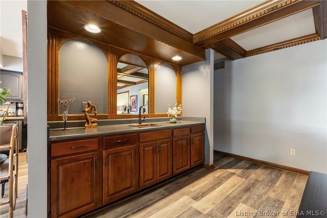 106 Amy Court, New Albany, IN 47150