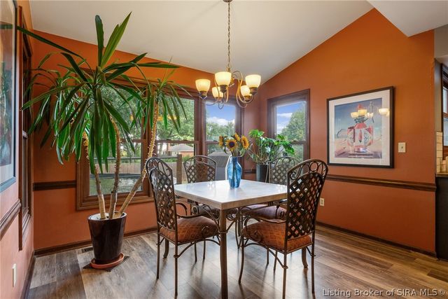 106 Amy Court, New Albany, IN 47150