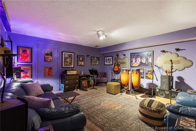 106 Amy Court, New Albany, IN 47150