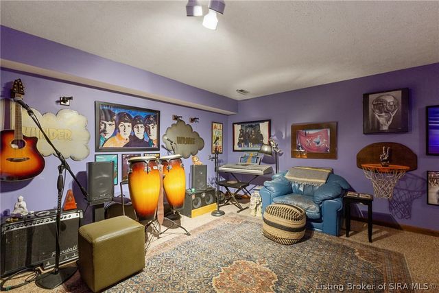 106 Amy Court, New Albany, IN 47150