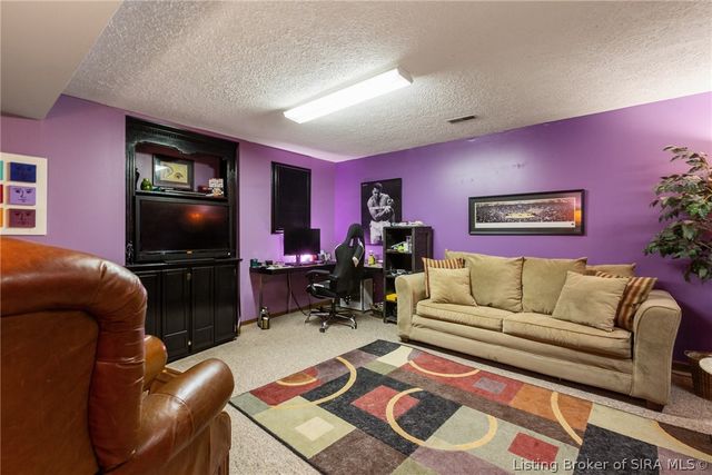 106 Amy Court, New Albany, IN 47150