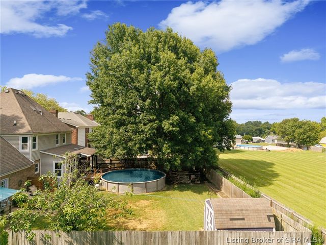 106 Amy Court, New Albany, IN 47150