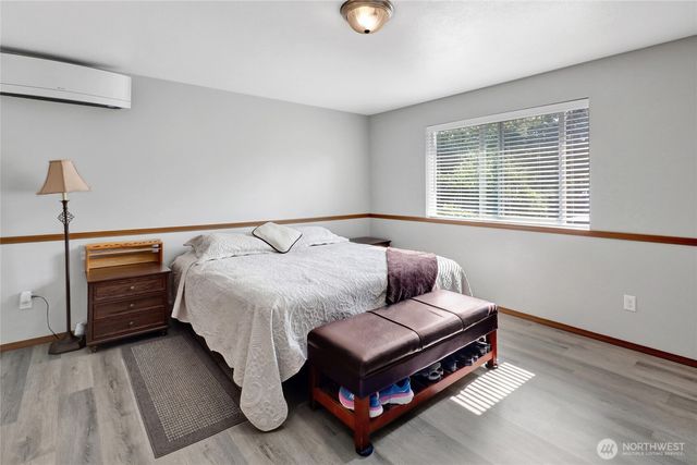 3725 Legg Road, Bow, WA 98232