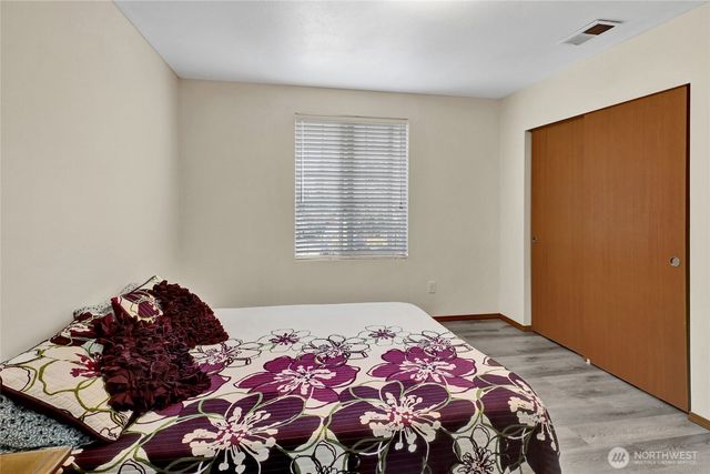 3725 Legg Road, Bow, WA 98232