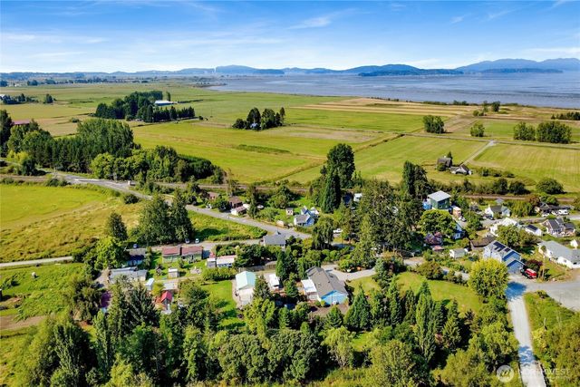 3725 Legg Road, Bow, WA 98232