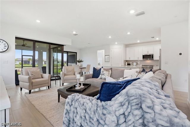 1973 Fresno AVE, Naples, FL 34120