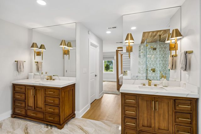 2956 McGavock Pike, Nashville, TN 37214