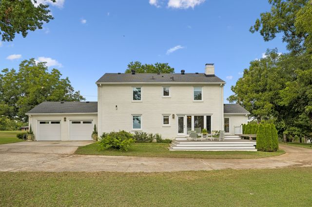 2956 McGavock Pike, Nashville, TN 37214