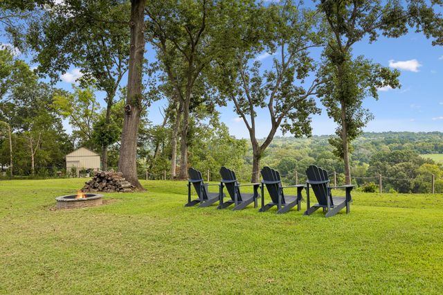 2956 McGavock Pike, Nashville, TN 37214