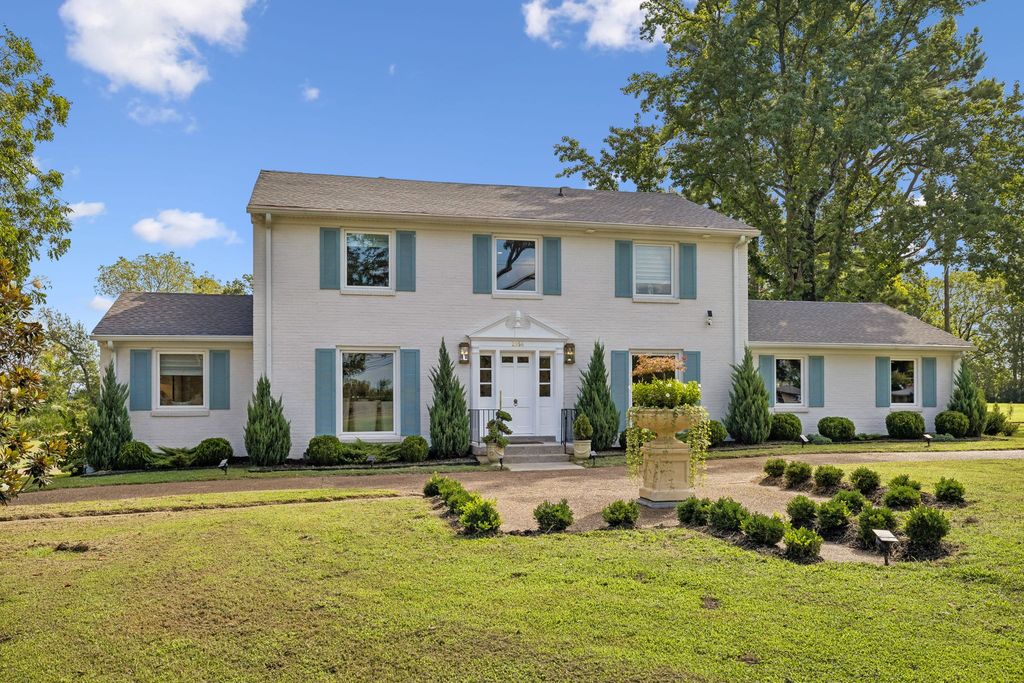 2956 McGavock Pike, Nashville, TN 37214