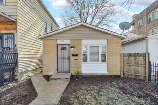 911 E 76th Street, Chicago, IL 60619