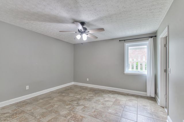 109 Warren Pl, Hendersonville, TN 37075