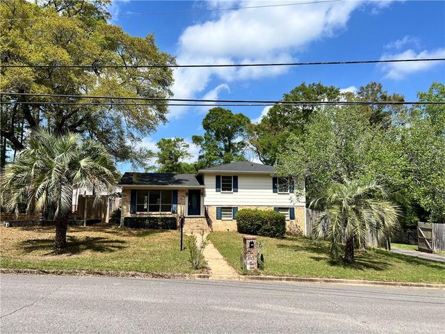 5166 Maudelayne Drive S, Mobile, AL 36693