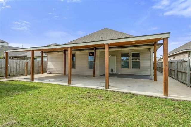 2240 N Lake Michele Circle, Lake Charles, LA 70607