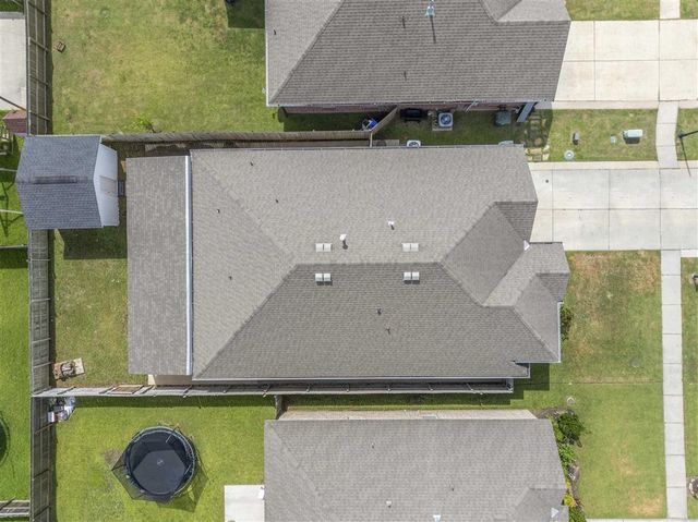 2240 N Lake Michele Circle, Lake Charles, LA 70607