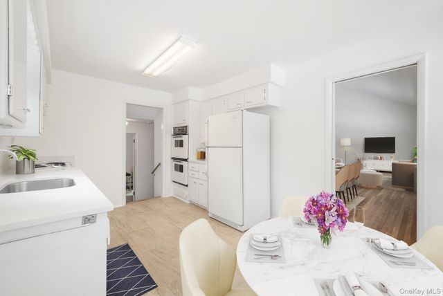 9 Northern Road, Hartsdale, NY 10530