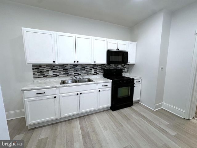 7 6TH AVE, Wilmington, DE 19805