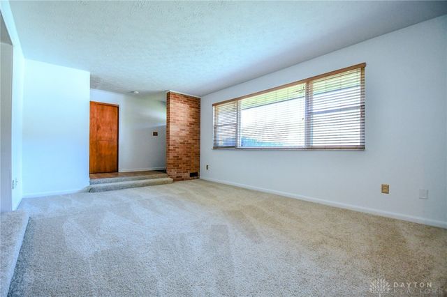 2264 S Linda Drive, Bellbrook, OH 45305