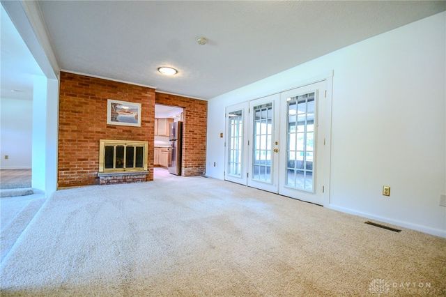 2264 S Linda Drive, Bellbrook, OH 45305