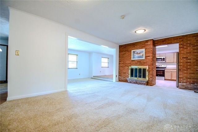 2264 S Linda Drive, Bellbrook, OH 45305