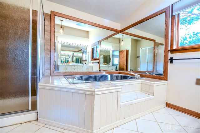 2264 S Linda Drive, Bellbrook, OH 45305