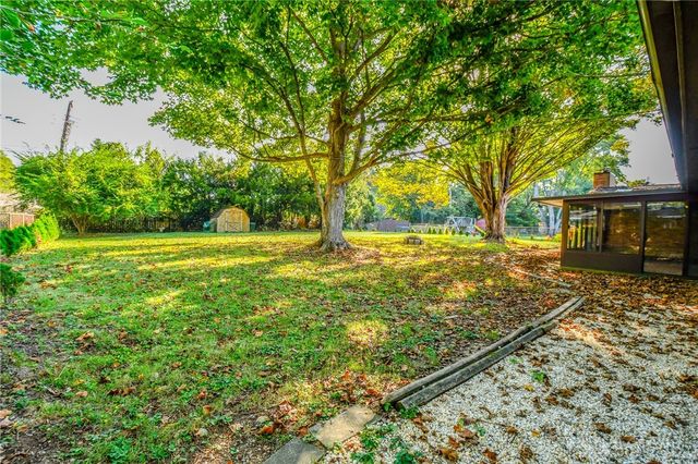 2264 S Linda Drive, Bellbrook, OH 45305