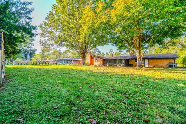 2264 S Linda Drive, Bellbrook, OH 45305