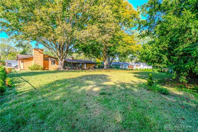 2264 S Linda Drive, Bellbrook, OH 45305