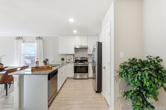 10254 Robbins, San Antonio, TX 78245