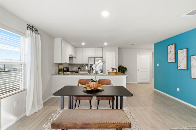 10254 Robbins, San Antonio, TX 78245