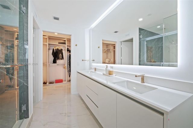 700 NE 24th 505, Miami, FL 33137