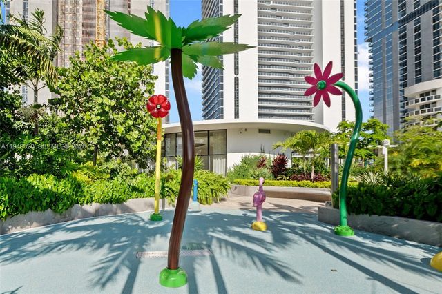 700 NE 24th 505, Miami, FL 33137