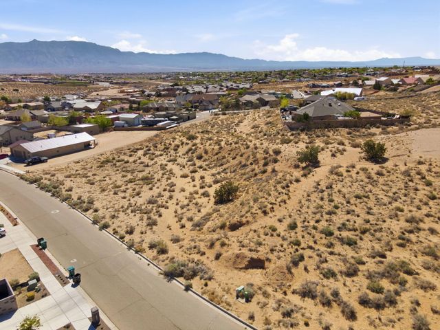 2506 Istle Road NE, Rio Rancho, NM 87124